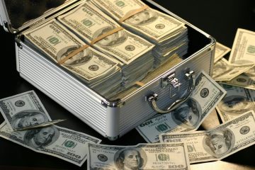koffer met geld bij blog pensioencompensatie